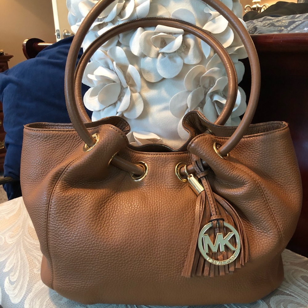 MICHAEL KORS  Cognac purse